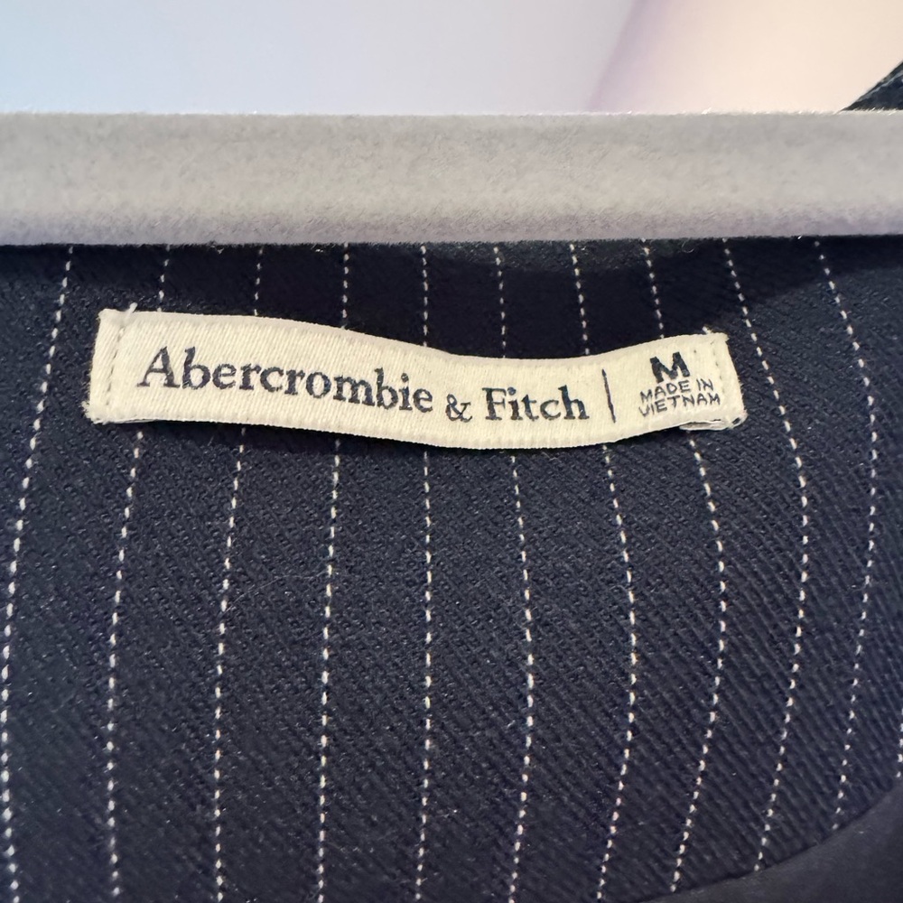 Abercrombie & Fitch Mara Tailored Vest. Square neck top. Navy pinstripe. - Picture 6 of 6